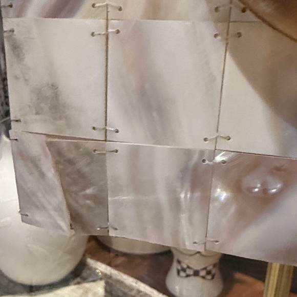 Chic Mother of Pearl Clutch with Brown Handle - Picture 5 of 5